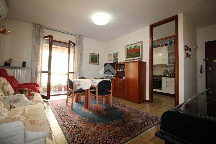 Appartamento trilocale in vendita in Via Broseta, Bergamo