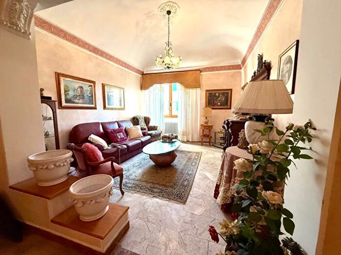 Appartamento con 6 locali in vendita in San Vincenzo