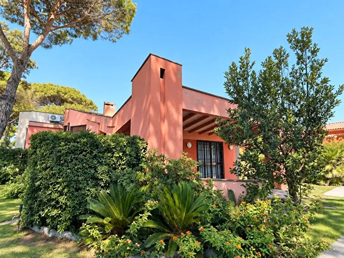 Casa in vendita in Via Terracina, San Felice Circeo
