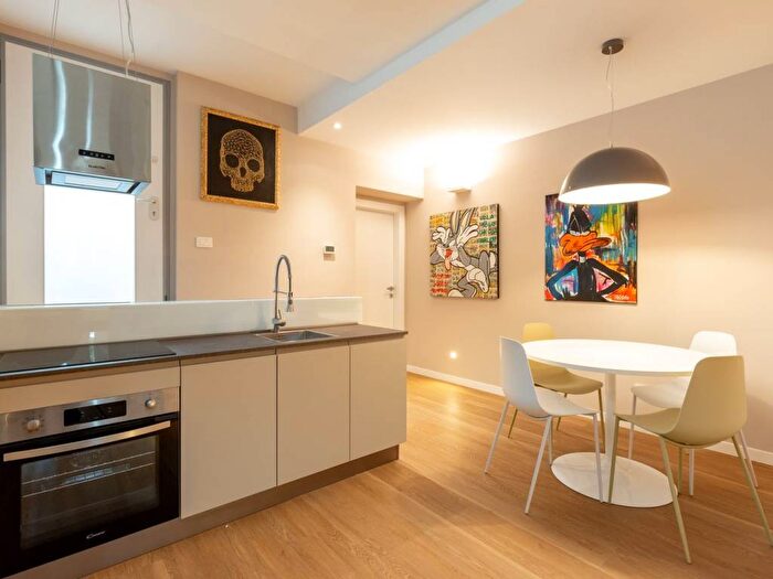 Appartamento trilocale in affitto in Via Carlo Valvassori Peroni, Città Studi, Milano