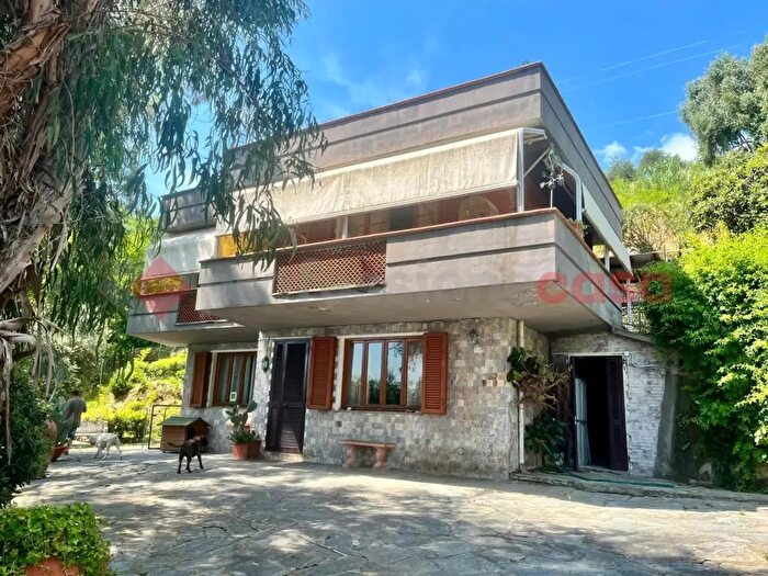 Casa quadrilocale in vendita in Via Casina, Massarosa