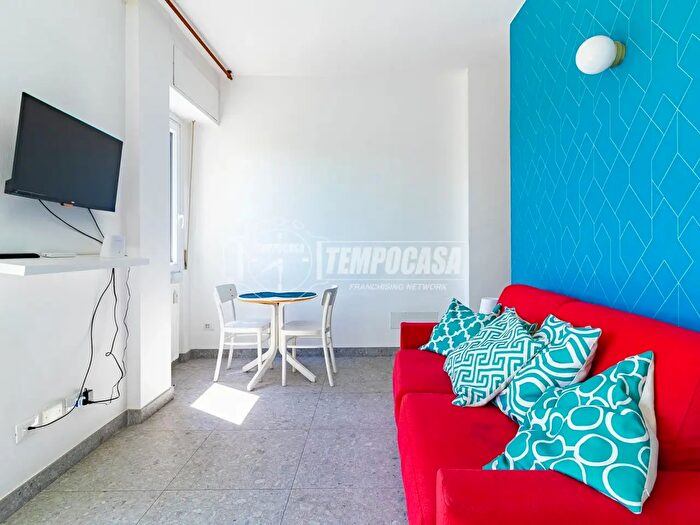 Appartamento monolocale in affitto in Viale Puglie a, Milano