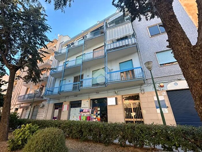 Appartamento con 5 locali in vendita in Via Ruggiero Vitrani, Barletta