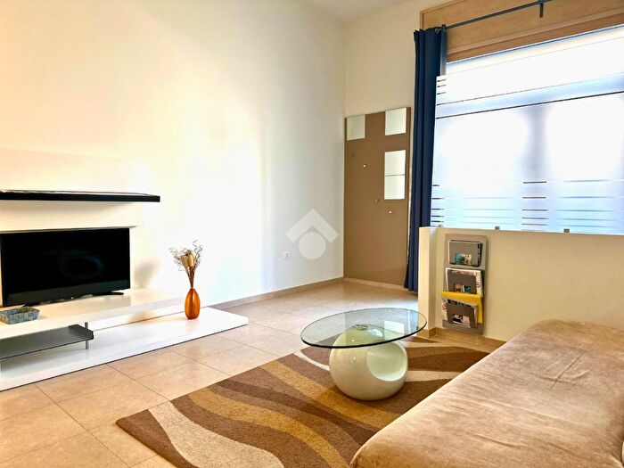 Casa bilocale in vendita in Via Santa Lucia, Lucera