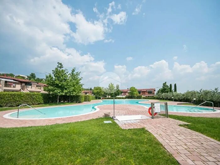 Appartamento trilocale in affitto in Località Pressenga, Cavaion Veronese