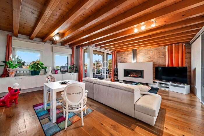 Appartamento con 7 locali in vendita in Viale Cavour, Desenzano Del Garda