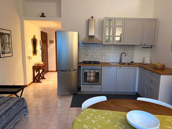 Appartamento bilocale in affitto in Via Sebastiano Veniero, Monte Rosa Lotto, Milano