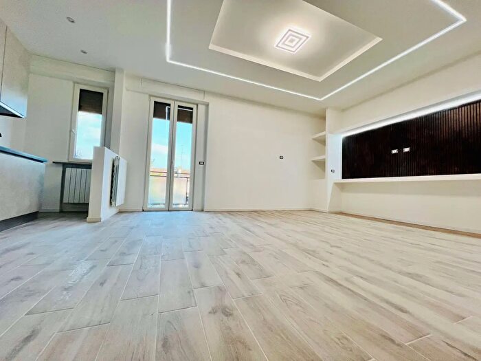 Appartamento quadrilocale in vendita in Garbagnate Milanese