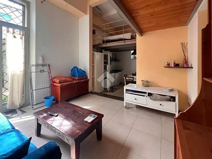 Appartamento trilocale in affitto in Via del Paradiso, Firenze