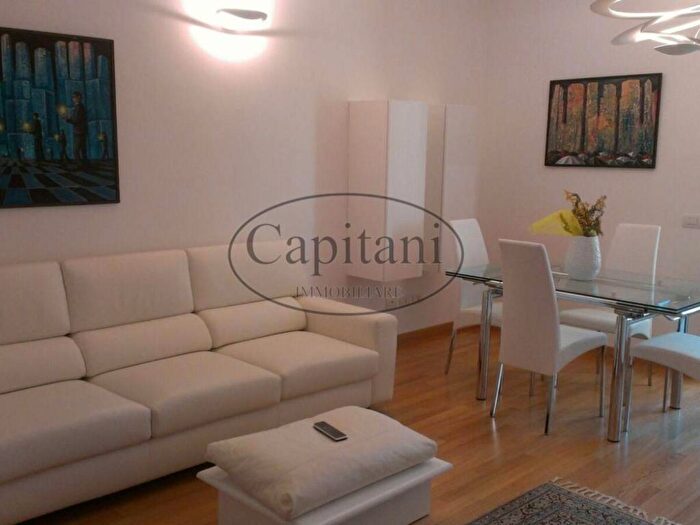 Appartamento bilocale in affitto in Via Terenzio, Plebisciti Susa, Milano