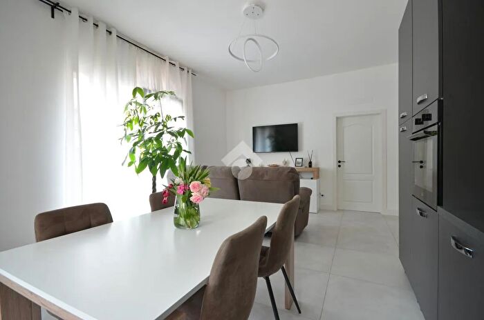 Appartamento quadrilocale in vendita in Via Martiri della Libertà, Roncadelle