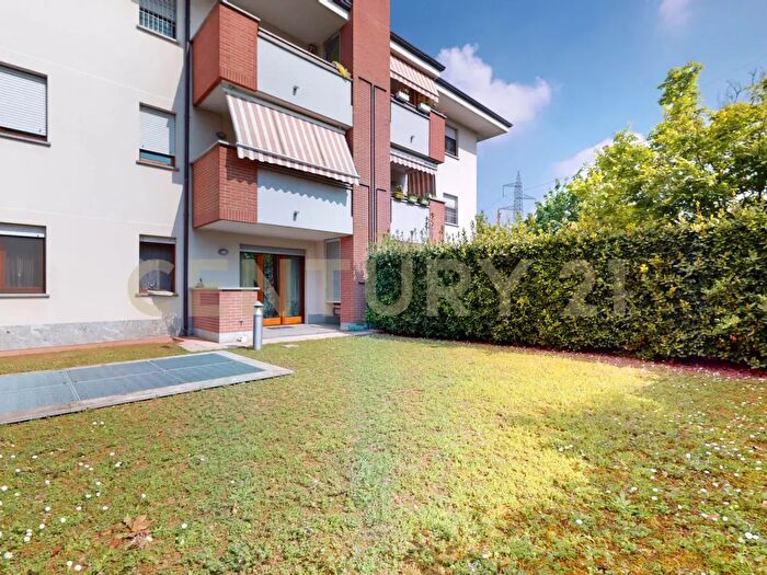 Appartamento bilocale in vendita in Via Anna Frank, Pregnana Milanese