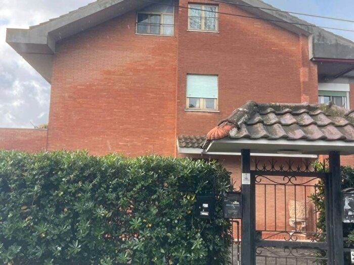 Casa bilocale in affitto in Via Vincenzo Lapiccirella, Maglianella, Roma