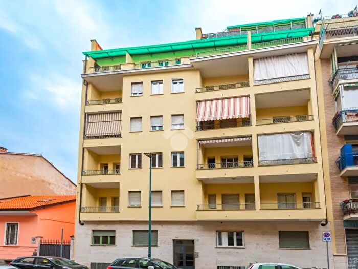 Appartamento monolocale in affitto in Via Viverone, Torino