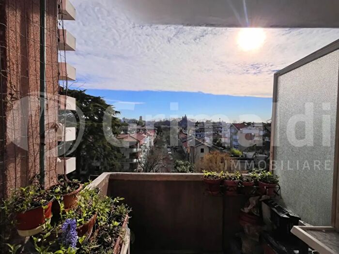 Appartamento quadrilocale in vendita in Via Brigata Padova, Padova