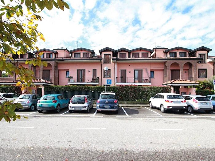 Appartamento bilocale in affitto in Via Carlo Alberto Dalla Chiesa, Caponago