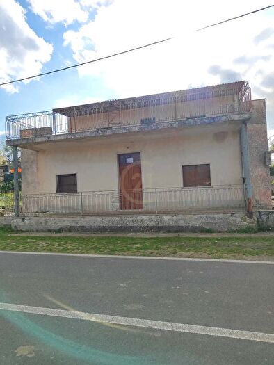 Casa con 6 locali in vendita in Strada Statale Sn, Vizzini