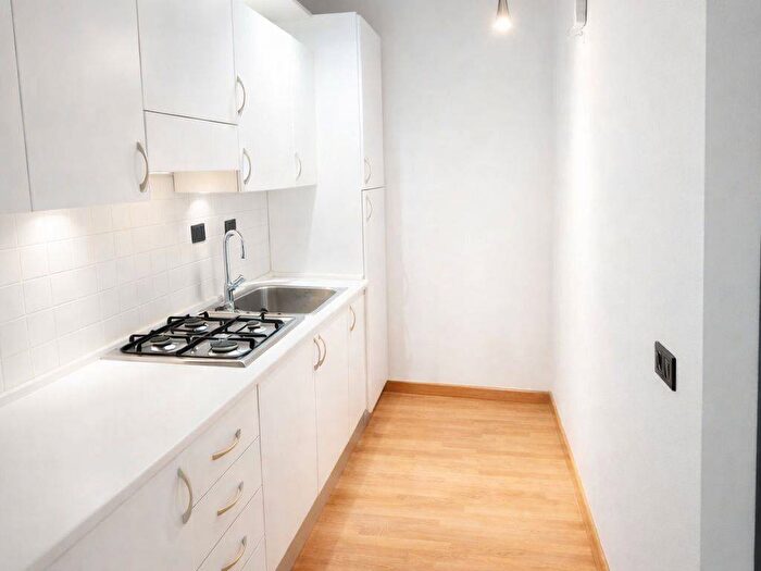 Appartamento monolocale in affitto in Via della Conciliazione, Centro, Mantova