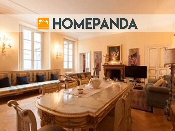 Appartamento con 5 locali in vendita in Via SantAntonio, Milano