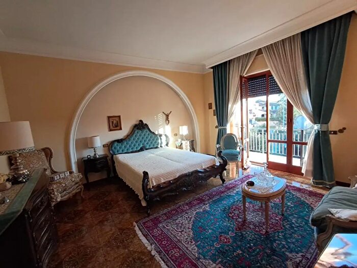 Casa con 13 locali in vendita in San Giuliano Terme