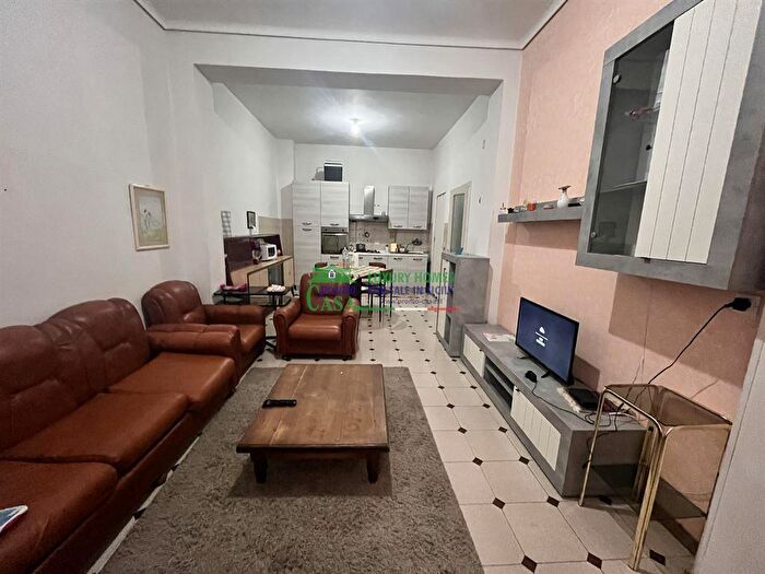 Casa con 5 locali in vendita in Comiso