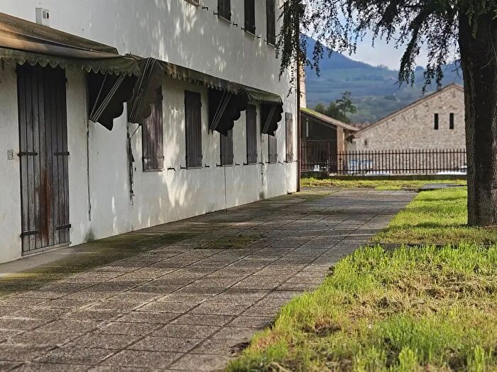 Casa con 5 locali in vendita in Via Bomba, Cinto Euganeo