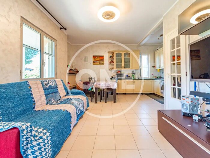 Appartamento quadrilocale in vendita in Via Alfredo Oriani, Anzio