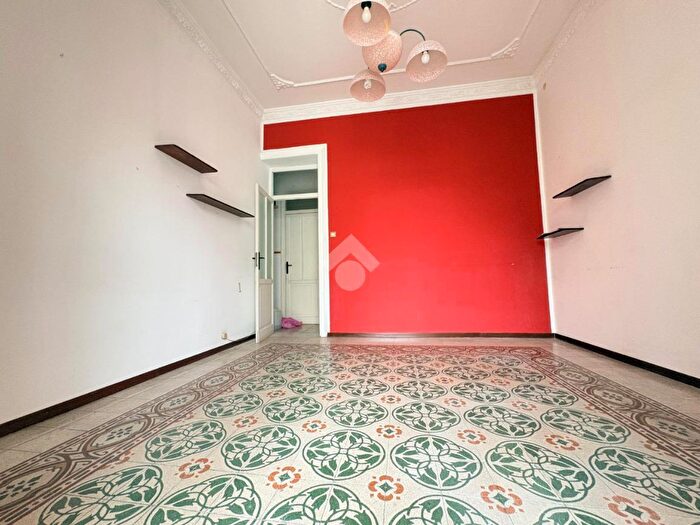 Appartamento quadrilocale in vendita in Via Paolo Emiliani Giudici, Palermo