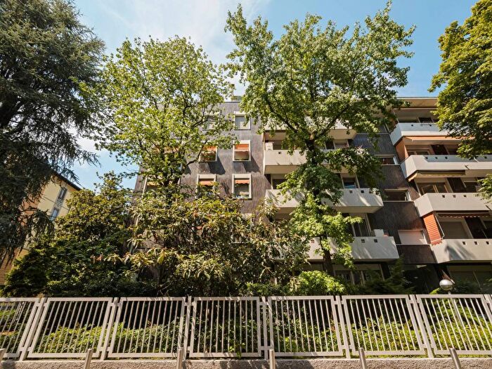 Appartamento monolocale in affitto in Via Popoli Uniti, Rovereto, Milano
