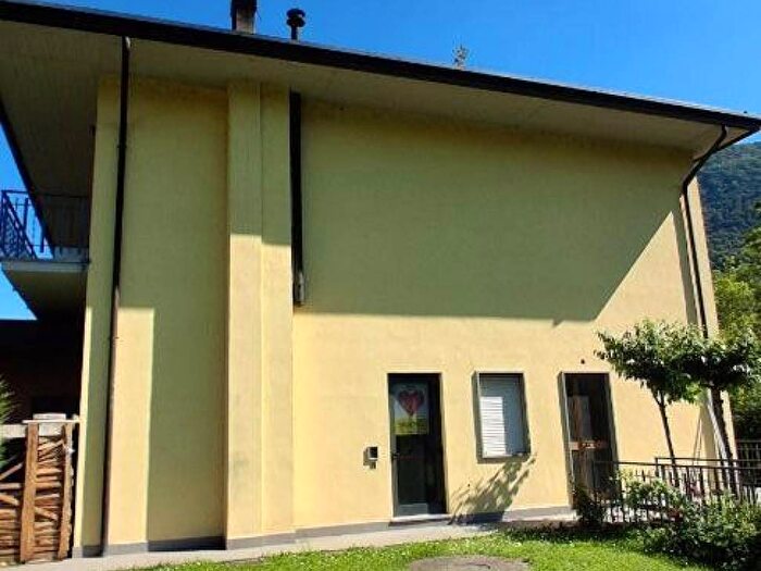 Appartamento bilocale in affitto in Via Molinello, Vall'alta, Albino