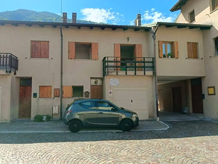 Casa quadrilocale in vendita in Via Monte Cuar Trasaghis, Trasaghis