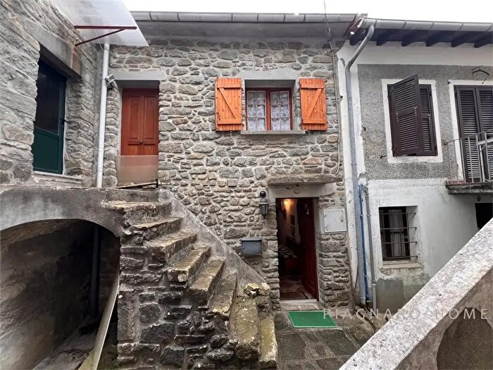 Casa trilocale in vendita in Navola di Guinadi, Pontremoli