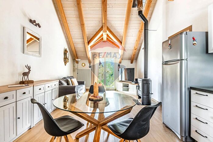 Appartamento trilocale in vendita in Via Rosmini, Santa Maria Maggiore