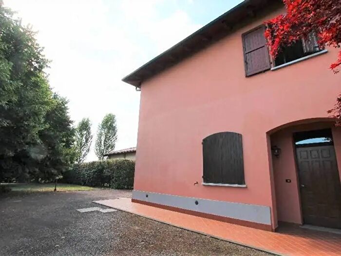 Casa con 5 locali in vendita in Via Longarola, Sala Bolognese