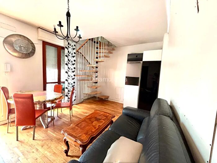 Appartamento trilocale in vendita in Via Fabio Filzi, Prato