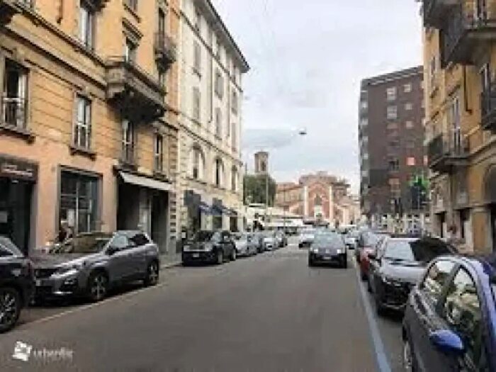 Appartamento trilocale in affitto in Via Marghera, Milano