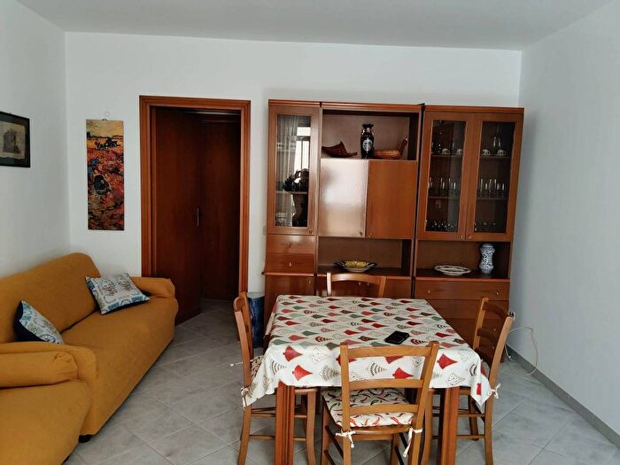 Appartamento trilocale in affitto in Vicolo delle Saline, Stagnone, Marsala