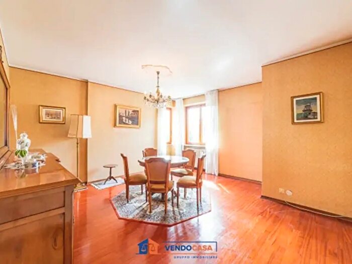 Appartamento quadrilocale in vendita in Piazza Papa Giovanni XXIII, Dronero