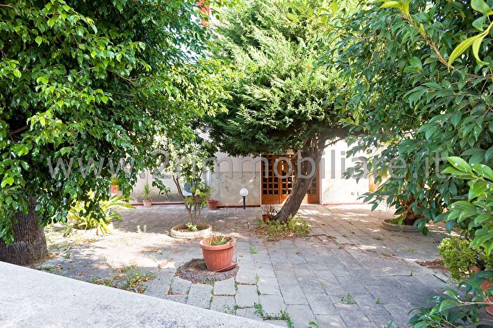 Casa con 10 locali in vendita in Via Giovanni Falcone, Mazara Del Vallo