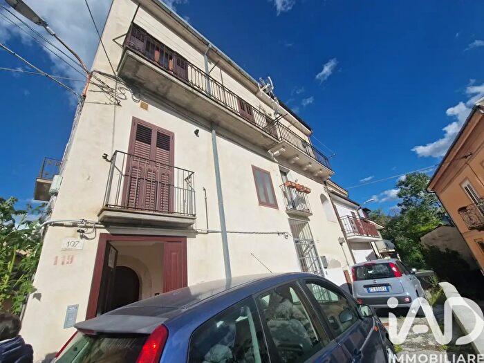 Casa con 7 locali in vendita in Via Cavate, Sulmona