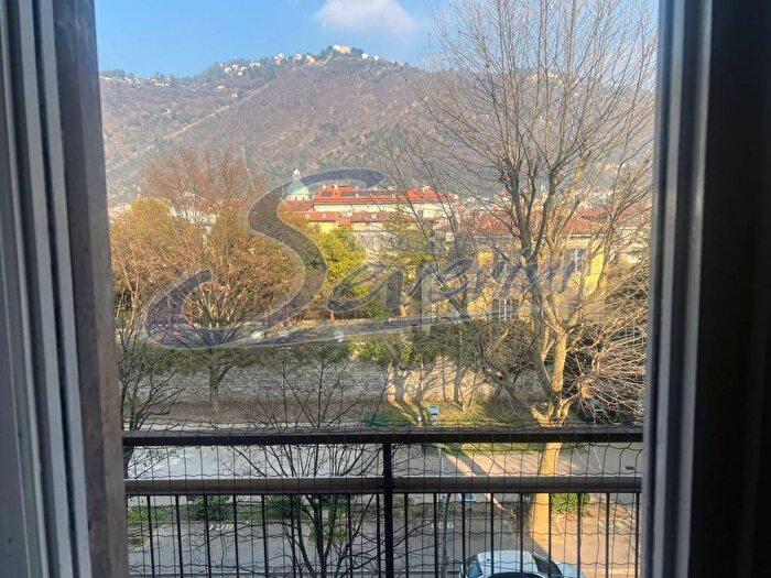 Appartamento bilocale in affitto in Via Borsieri, Viale Varese Crocifisso, Como