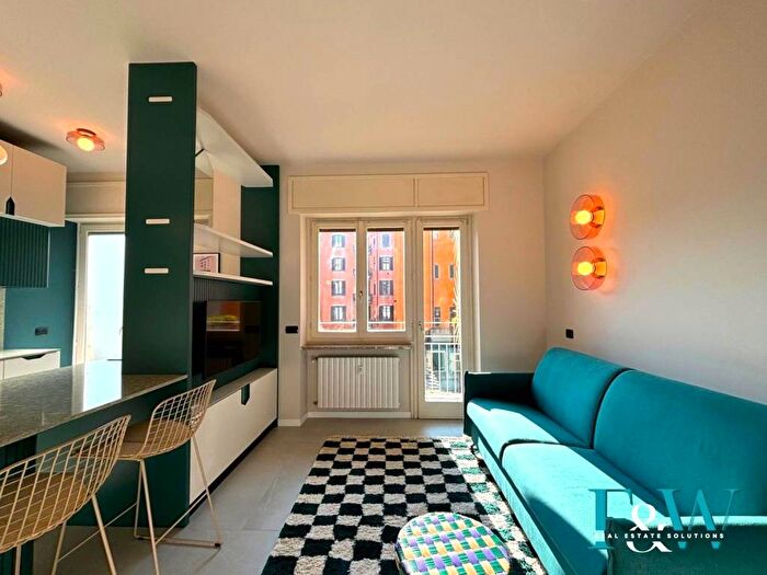 Appartamento bilocale in affitto in Piazza Giovanni Antonio Bazzi, Solari, Milano