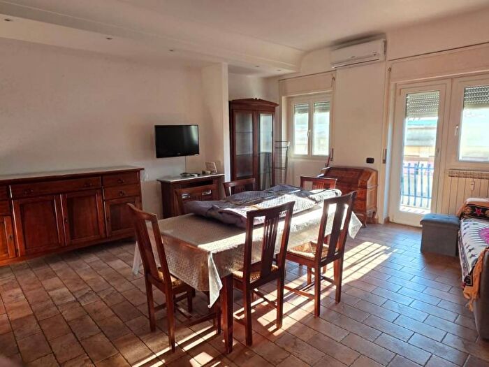 Appartamento bilocale in affitto in Via Angelo Olivieri, Ostia Levante, Roma