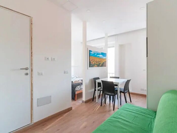Appartamento bilocale in vendita in Via Derna, Milano