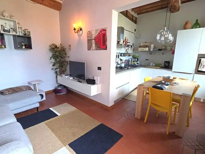 Appartamento quadrilocale in vendita in Eresa Bandettini, Lucca