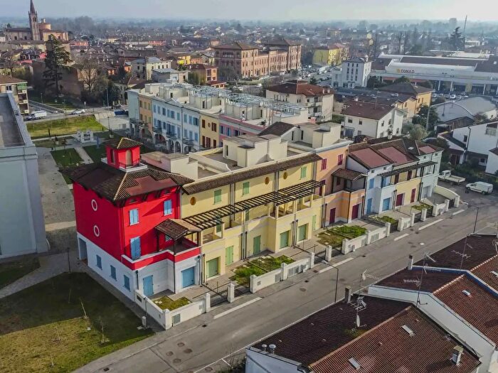 Appartamento trilocale in vendita in Via Rusticana Snc, Pieve Di Cento