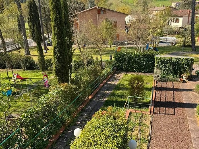 Casa con 6 locali in vendita in Castelnuovo Berardenga
