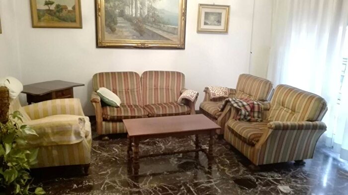 Appartamento con 5 locali in affitto in Via Amerigo Vespucci, Pisa