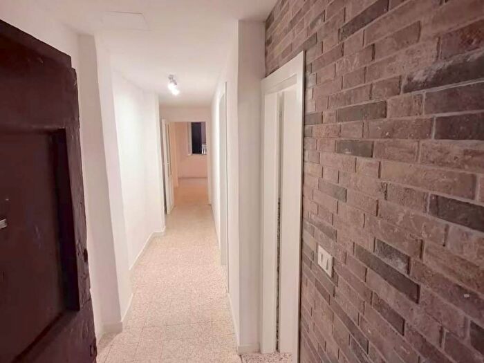 Appartamento trilocale in affitto in Via Mascarella, Irnerio, Bologna