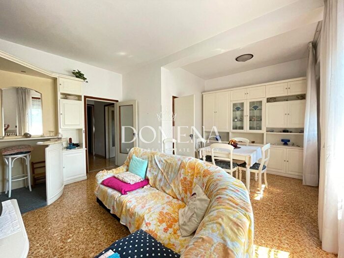 Appartamento con 8 locali in vendita in Siena